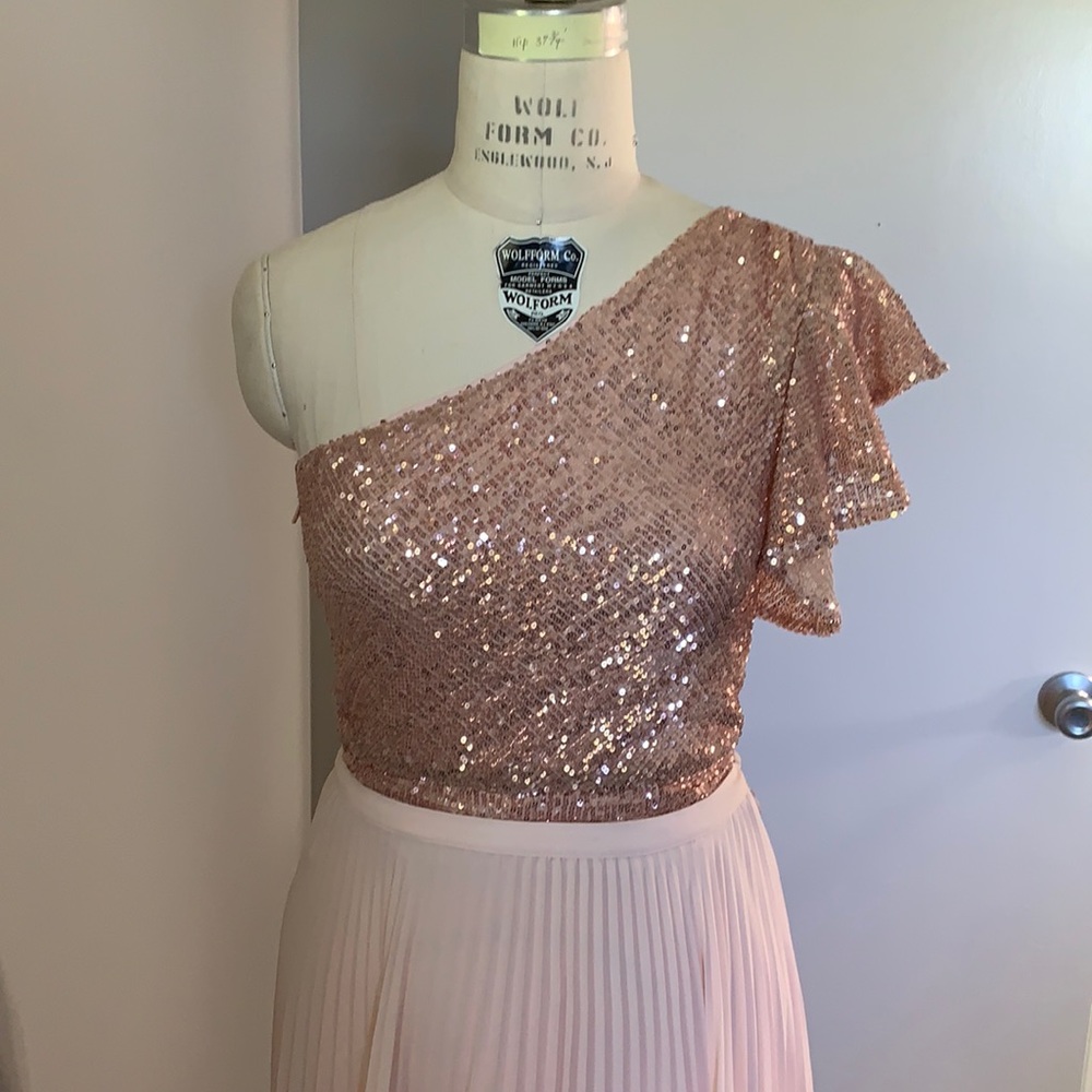 NWT small NBD sequin KASH crop TOP IN BABY PINK